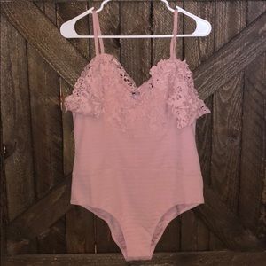 💗Fashion Nova bodysuit💗